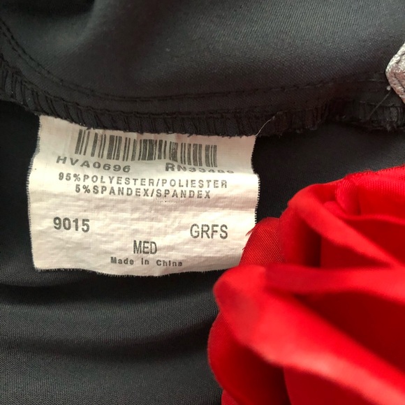 Urbane Performance Grey 3 Pocket Stretch Scrub Top Medium - Picture 8 of 8